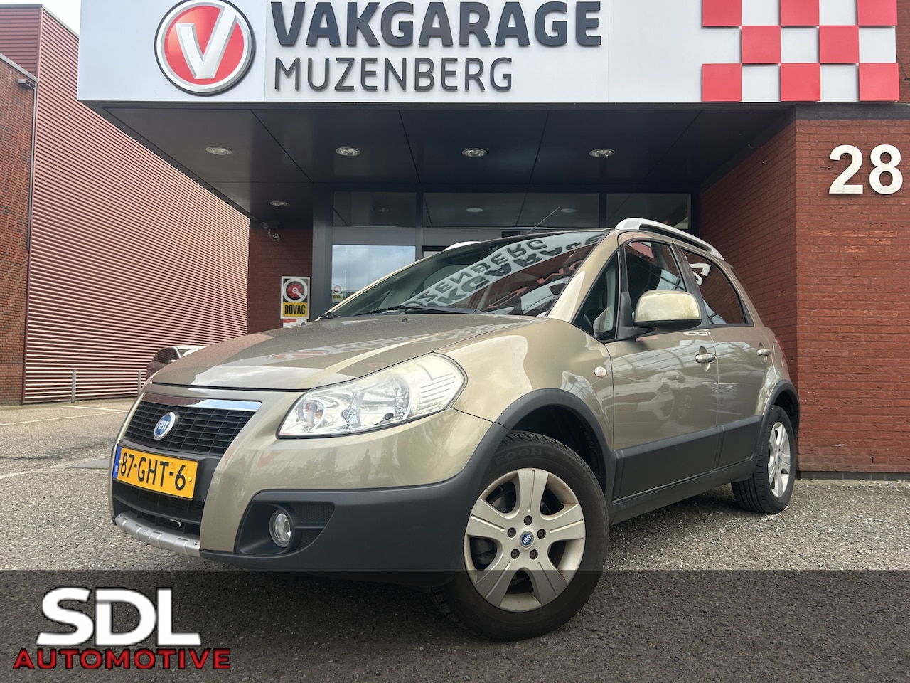 Fiat Sedici - 1.6-16V Experience 4WD // CLIMA // ELEK. RAMEN // LMV // TREKHAAK!! - AutoWereld.nl