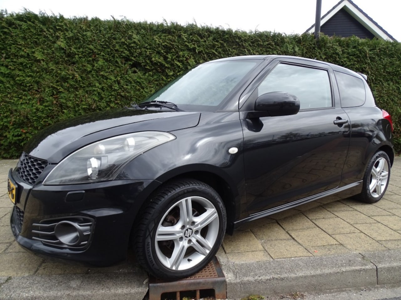 Suzuki Swift - 1.6 SPORT 136 Pk-Verw stl-Airco-Blth-Usb-Xenon - AutoWereld.nl