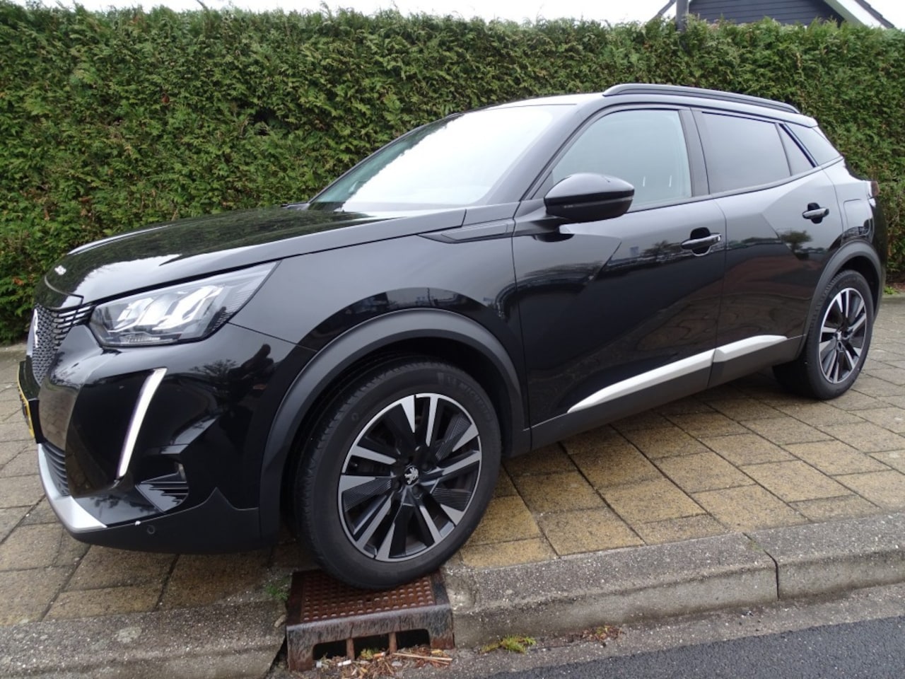 Peugeot 2008 - 1.2 PT 131 pk-Carplay-Blth-ECC-Cruise-Media app-Usb - AutoWereld.nl