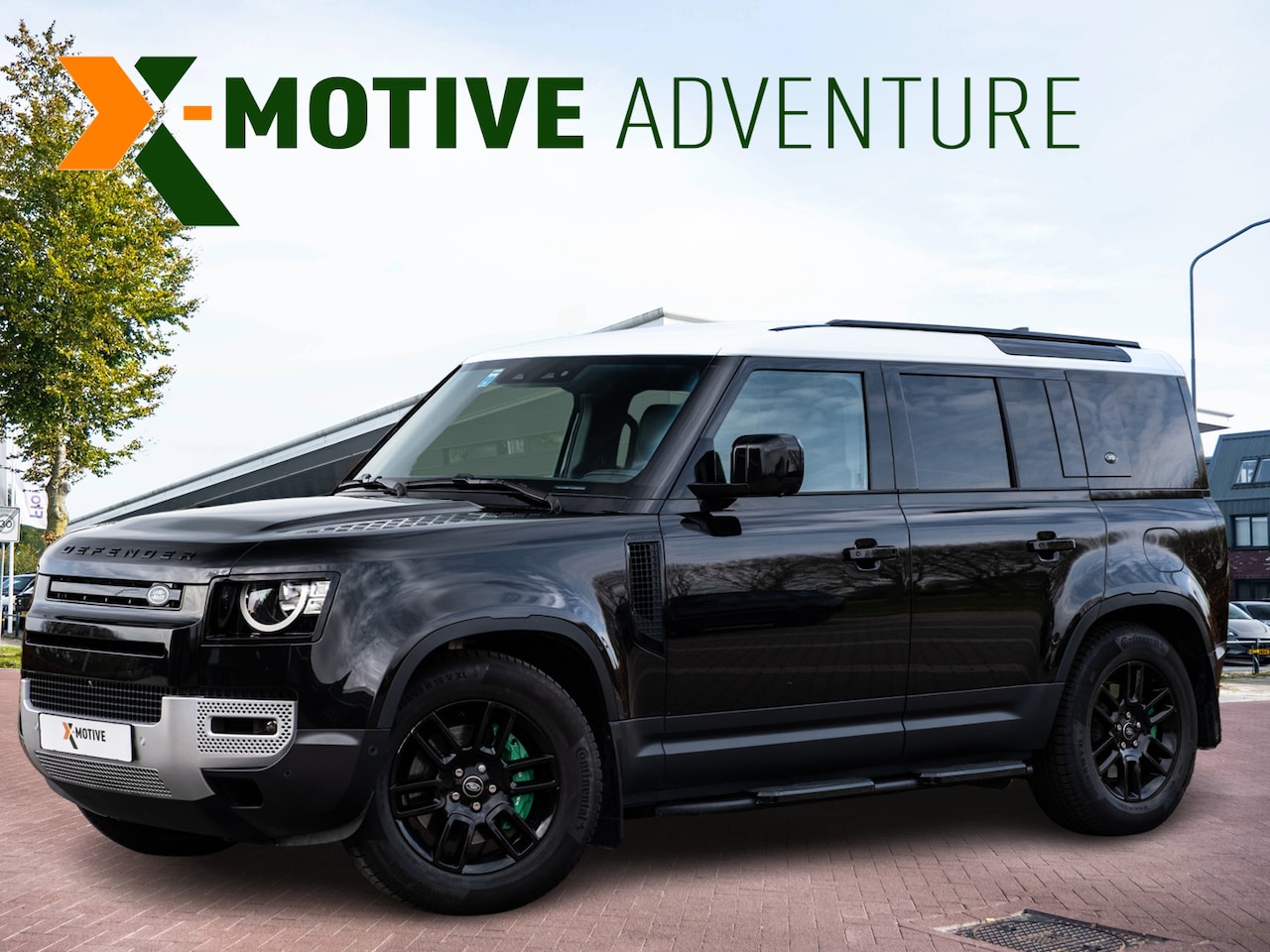 Land Rover Defender 110 - 2.0 P400e S | Iconisch & Elektrisch Avontuur | Wit Dak Wrap | Adaptive Cruise | Cold Clima - AutoWereld.nl