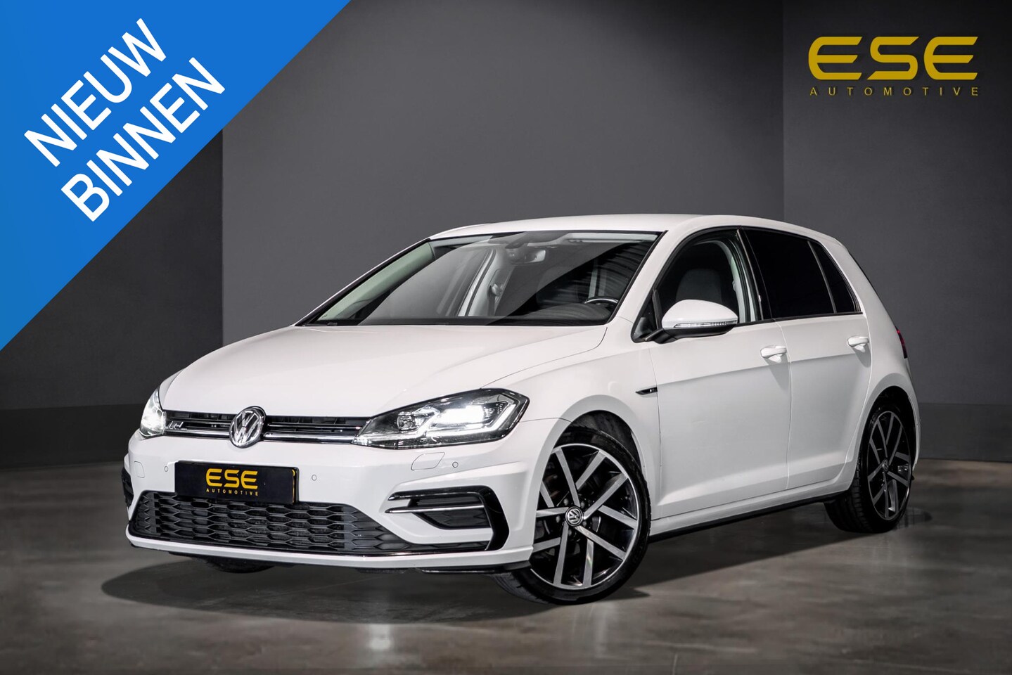 Volkswagen Golf - 1.5 TSI Highline Business R | Automaat | Acc | Navigatie | Stoelverwarming - AutoWereld.nl