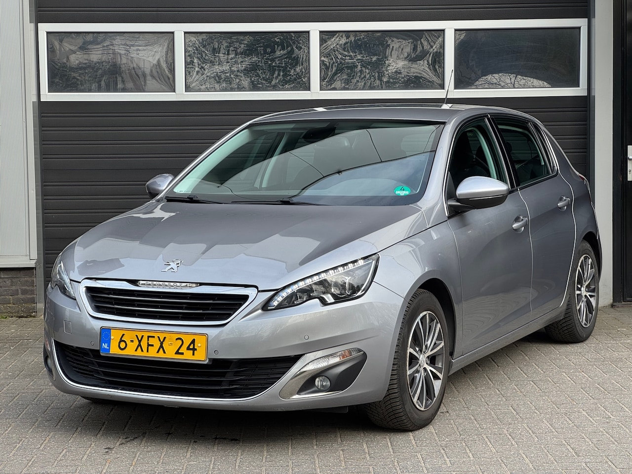 Peugeot 308 - 1.6 THP Allure HANDEL/EXPORT - AutoWereld.nl