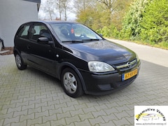 Opel Corsa - 1.2-16V Essentia Airco NAP inruilkoopje