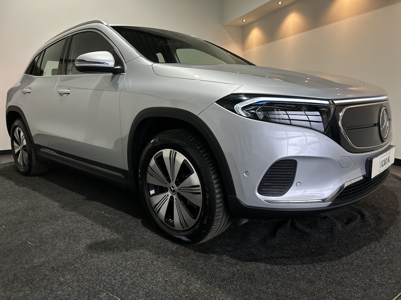 Mercedes-Benz EQA - 350 4MATIC Advanced 67 kWh Parkeerpakket, Rij-assistentiepakkt - AutoWereld.nl