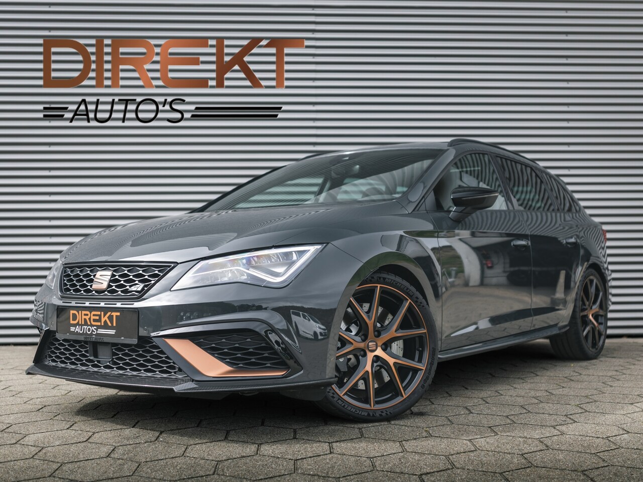 SEAT Leon ST - 2.0 TSI CUPRA R 4DRIVE BLACKNESS GREY CARBON - AutoWereld.nl