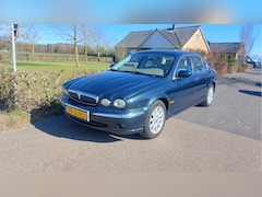 Jaguar X-type - 2.0 V6 AIRCO/LEER BJ 2002 lekt olie