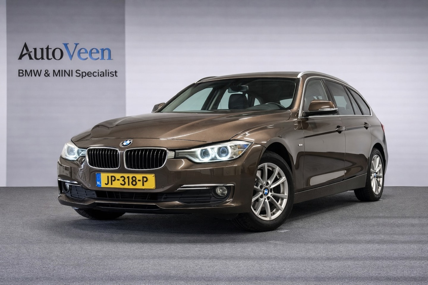 BMW 3-serie Touring - 320d xDrive High Executive (PANO, LEDER, GROOT NAVI, CLIMA, CAMERA) - AutoWereld.nl