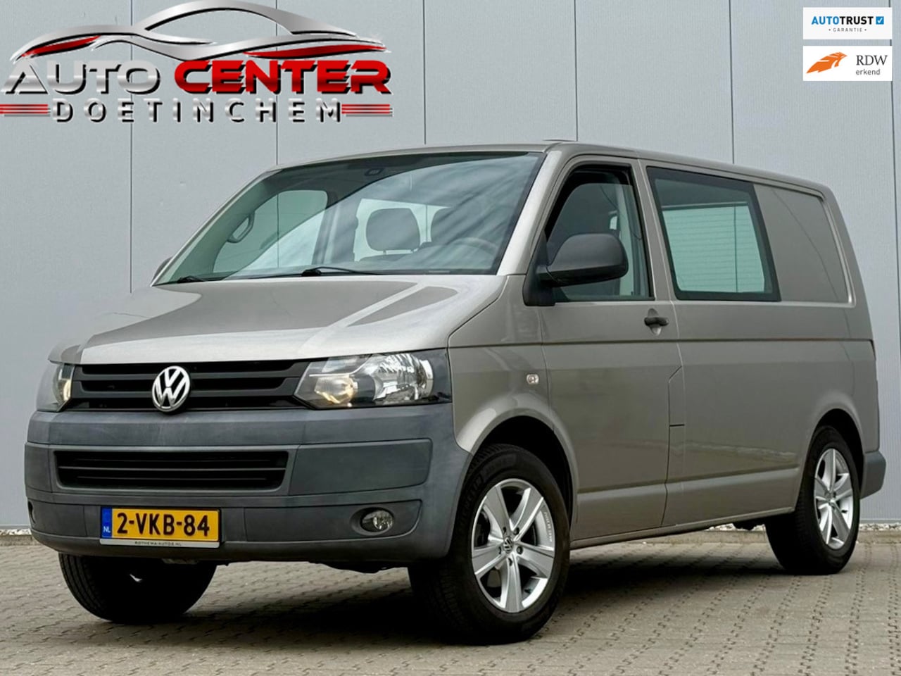 Volkswagen Transporter - 2.0 TDI L1H2 Zelfrijder|rolstoelbus|Handgas|Carplay - AutoWereld.nl