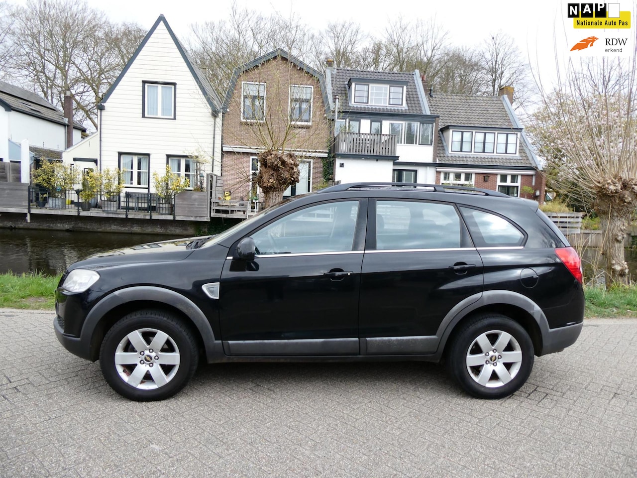 Chevrolet Captiva - 2.4i Style 2WD 7-Persoons EXPORT ONLY TRAILER 2e eig. Trekhaak 1500kg Airco - AutoWereld.nl