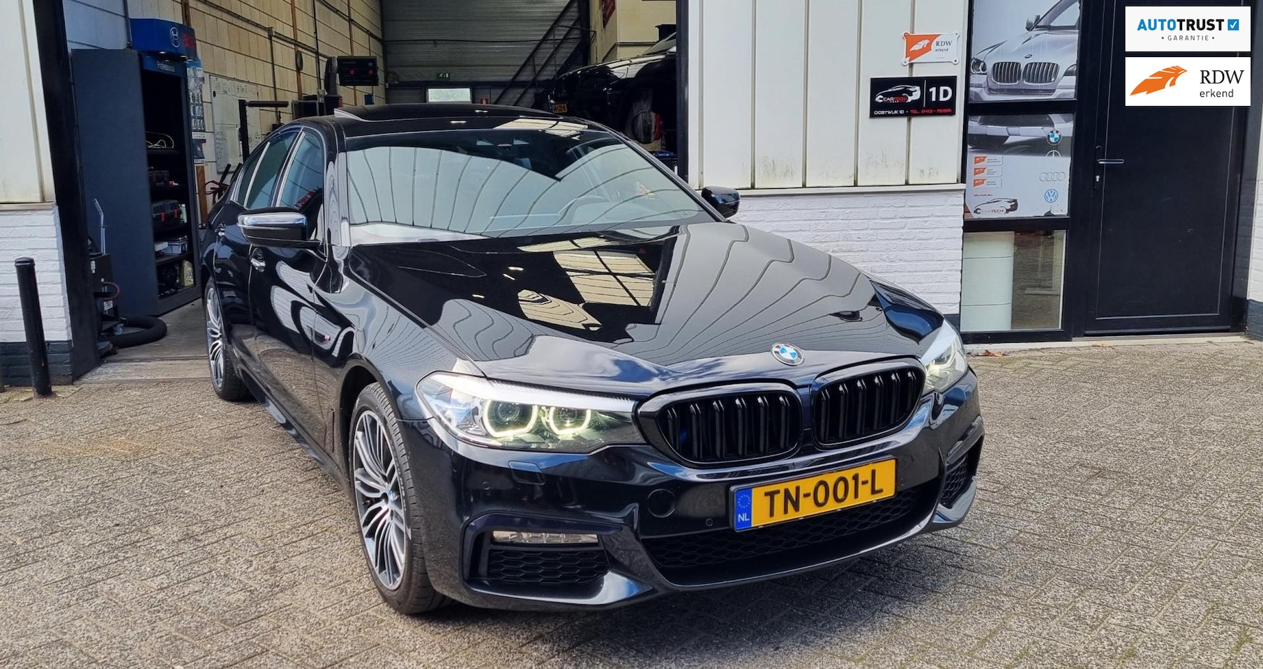 BMW 5-serie - 530i High Executive/ M-Pakket/ Schuifdak/ Black Edition - AutoWereld.nl