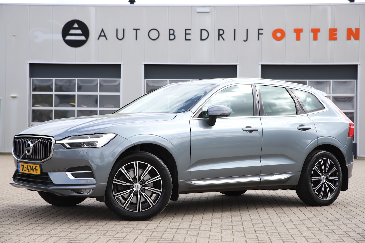 Volvo XC60 - 2.0 T5 Inscription 250PK | STOELVERWARMING | LEER | MEMORY | TREKHAAK | LED | NAVI | CARP - AutoWereld.nl