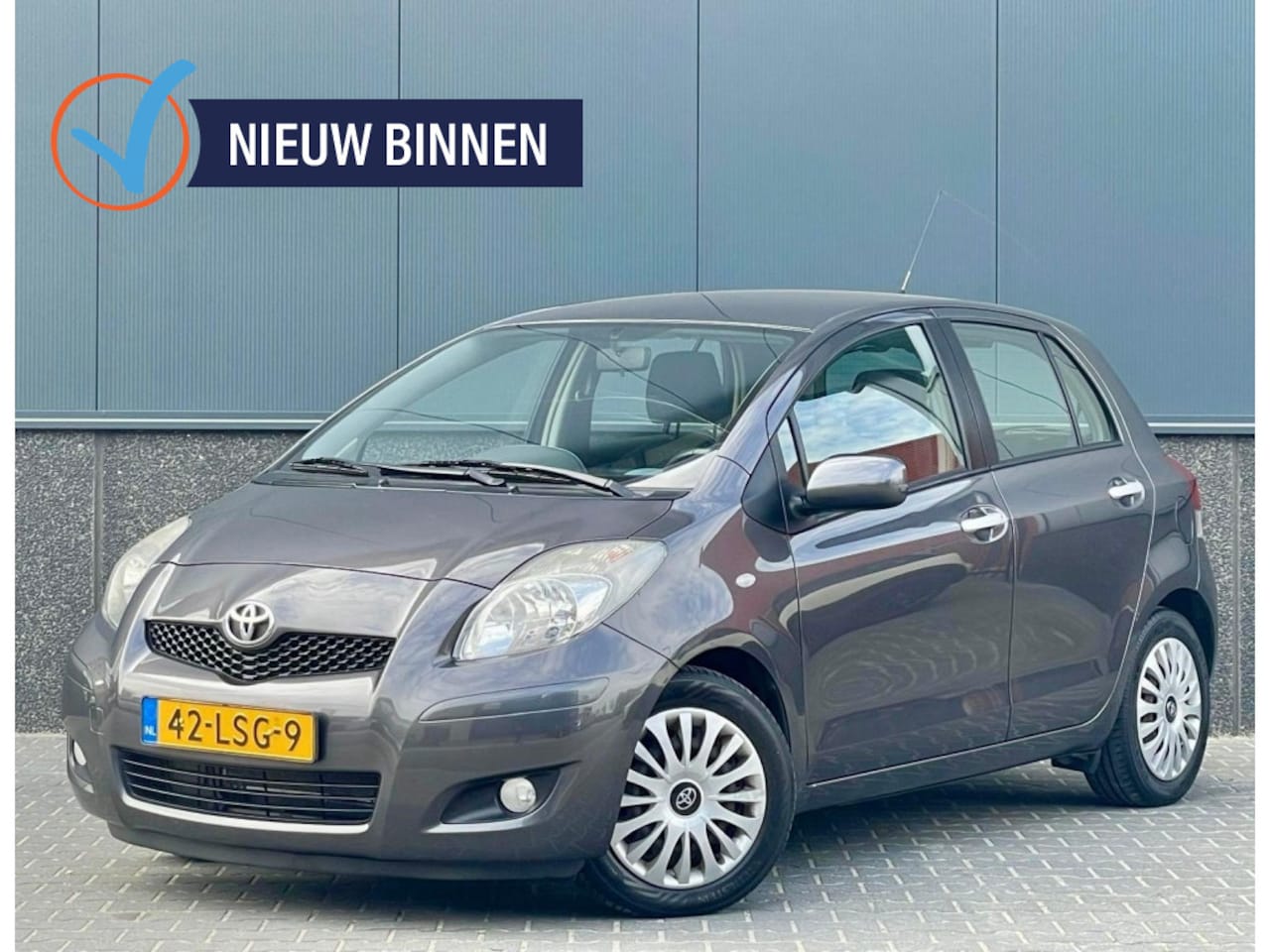 Toyota Yaris - 1.3 VVTi Aspiration Airco | 5-deurs | NAP - AutoWereld.nl