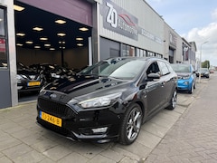 Ford Focus Wagon - 1.5 ST-Line NAP 2018 Dealeronderhouden