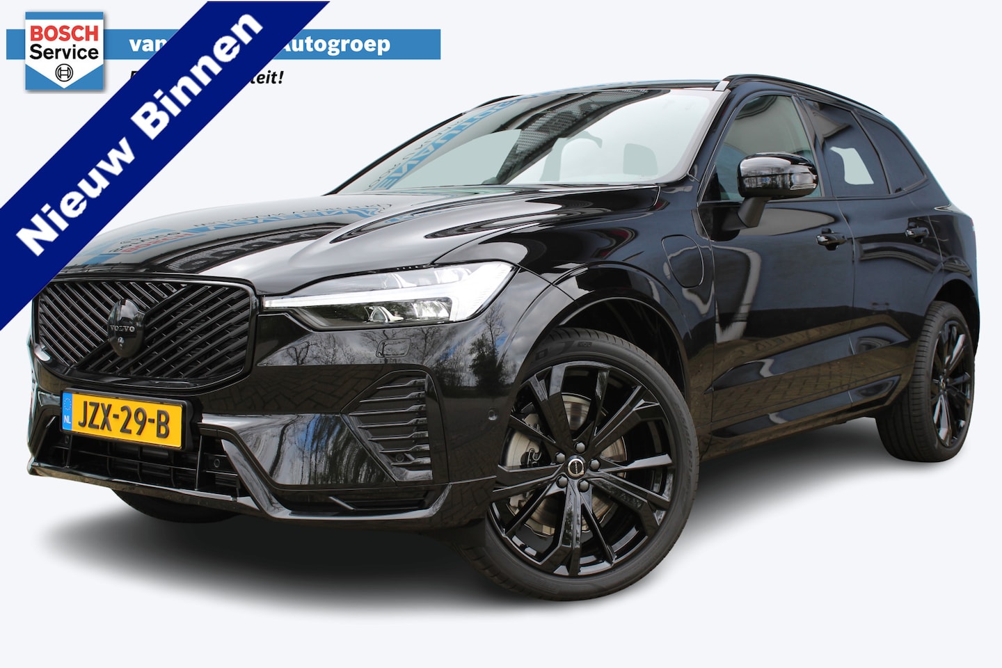 Volvo XC60 - 2.0 T6 Plug-in hybrid AWD Ultra Black Edition | Panorama dak | Luchtvering | Bowers & Wilk - AutoWereld.nl