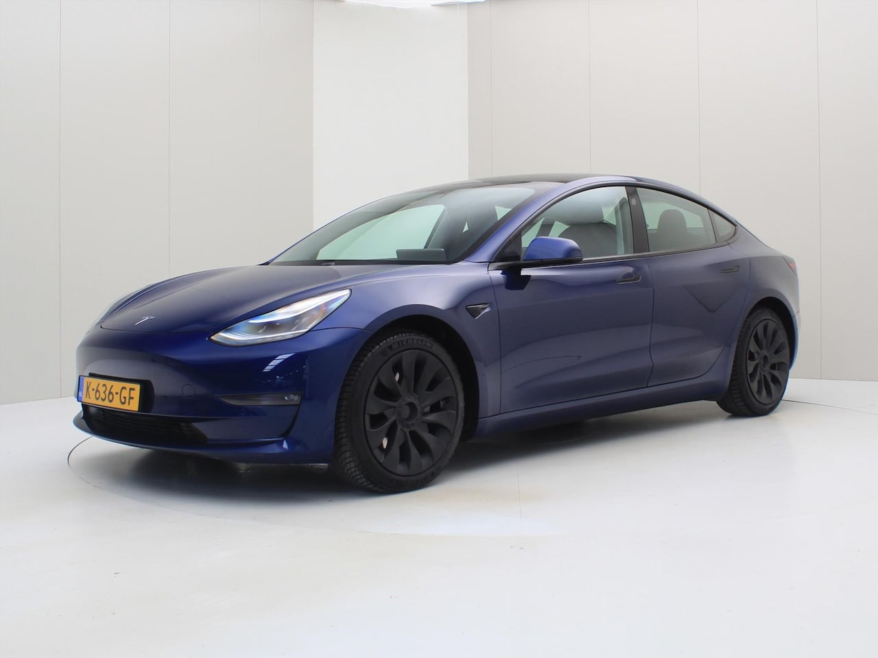 Tesla Model 3 - Long-Range AWD 351pk 75 kWh 92% SoH [ FACELIFT+WARMTEPOMP+AUTOPILOT+620KM WLTP+PREMIUM AUD - AutoWereld.nl