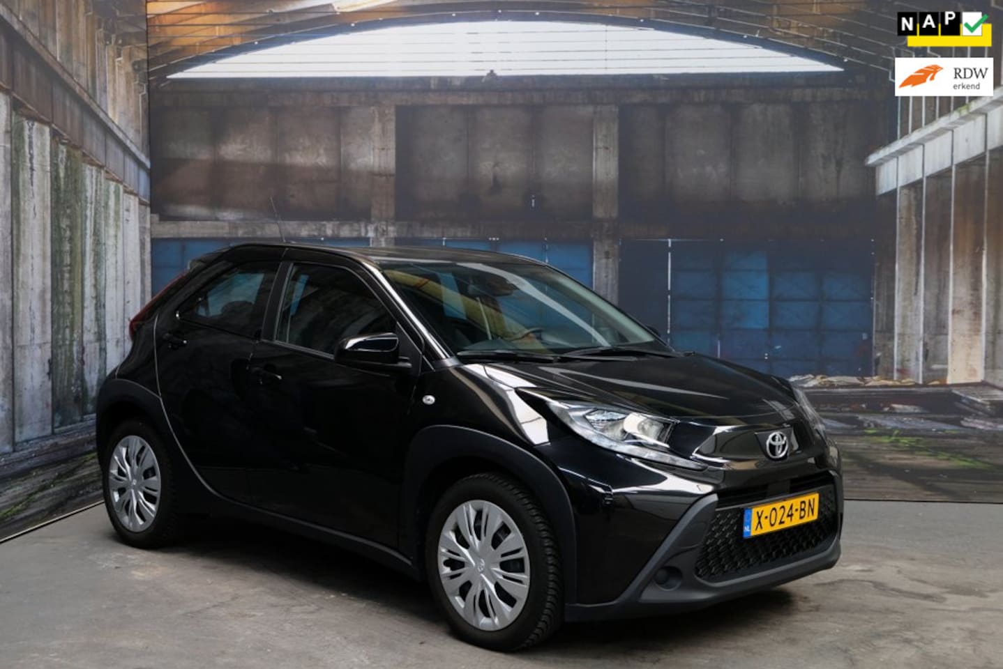 Toyota Aygo X - 1.0 VVT-i MT Play - Nederlandse auto! - AutoWereld.nl