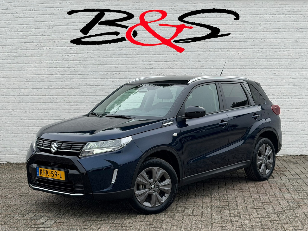 Suzuki Vitara - 1.5 Hybrid Automaat Adapt Cruise Clima Stoelverwarming Camera + Sensoren Dab+ Carplay Full - AutoWereld.nl