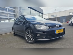 Volkswagen Golf - 1.2 TSI Business Edition R Connected