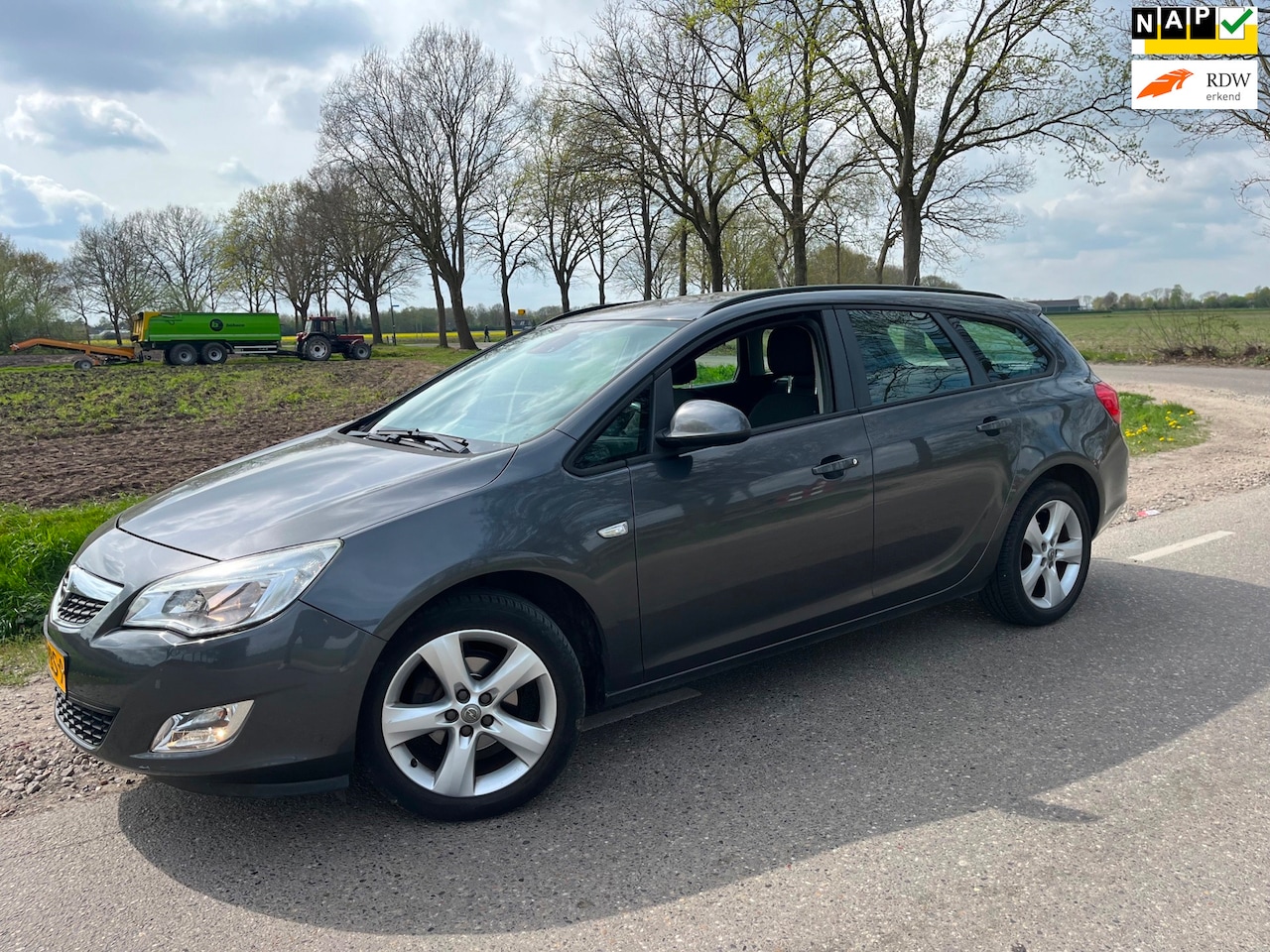 Opel Astra Sports Tourer - 1.4 Turbo Edition / 118.000km nap - AutoWereld.nl