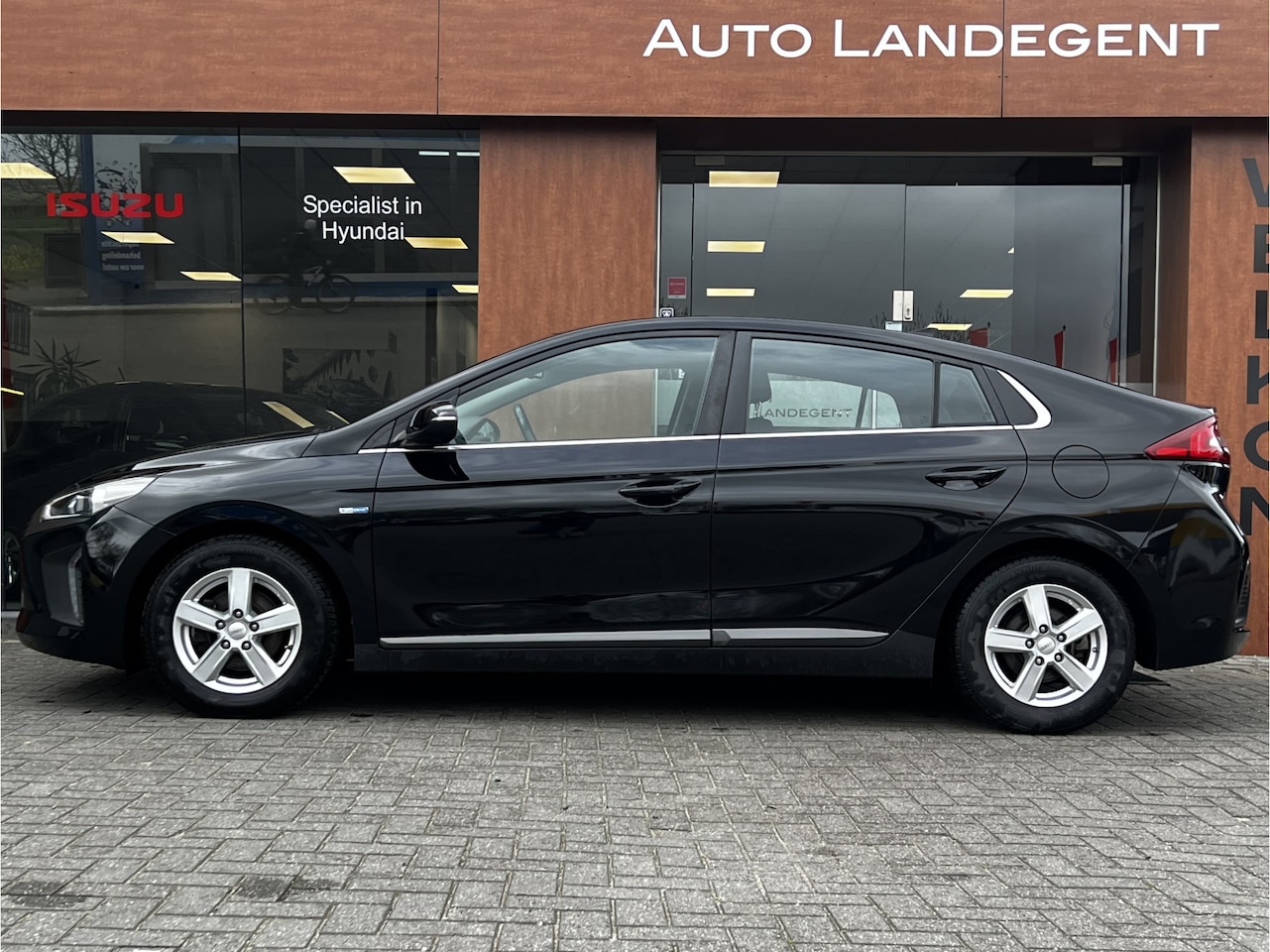 Hyundai IONIQ - 1.6 GDi Comfort | Cruise control | Carplay | Automaat | Afneembare Trekhaak | Climate cont - AutoWereld.nl
