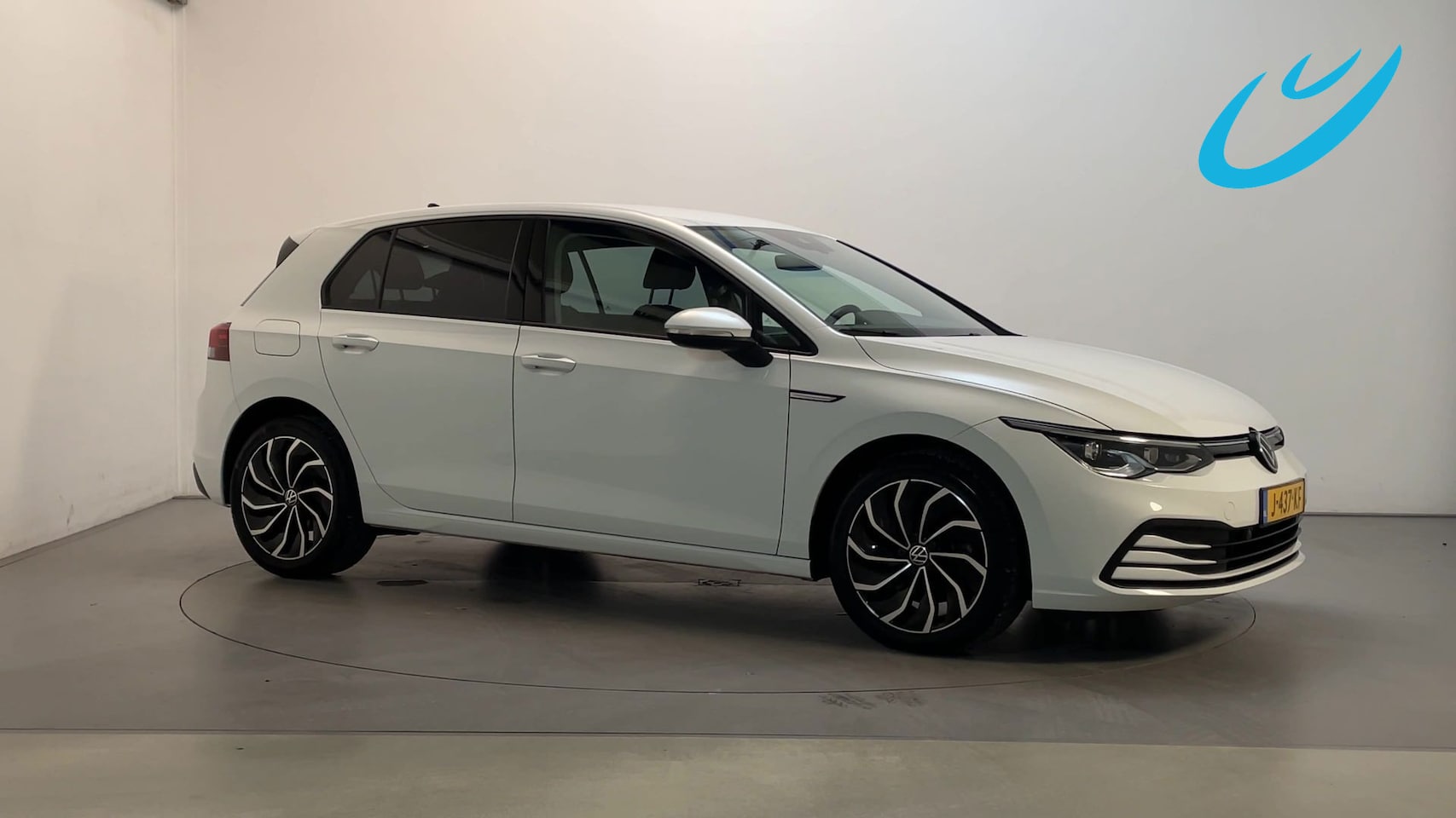 Volkswagen Golf - 1.5 TSI Life LED Sfeerverlichting Stoelverwarming Navigatie - AutoWereld.nl