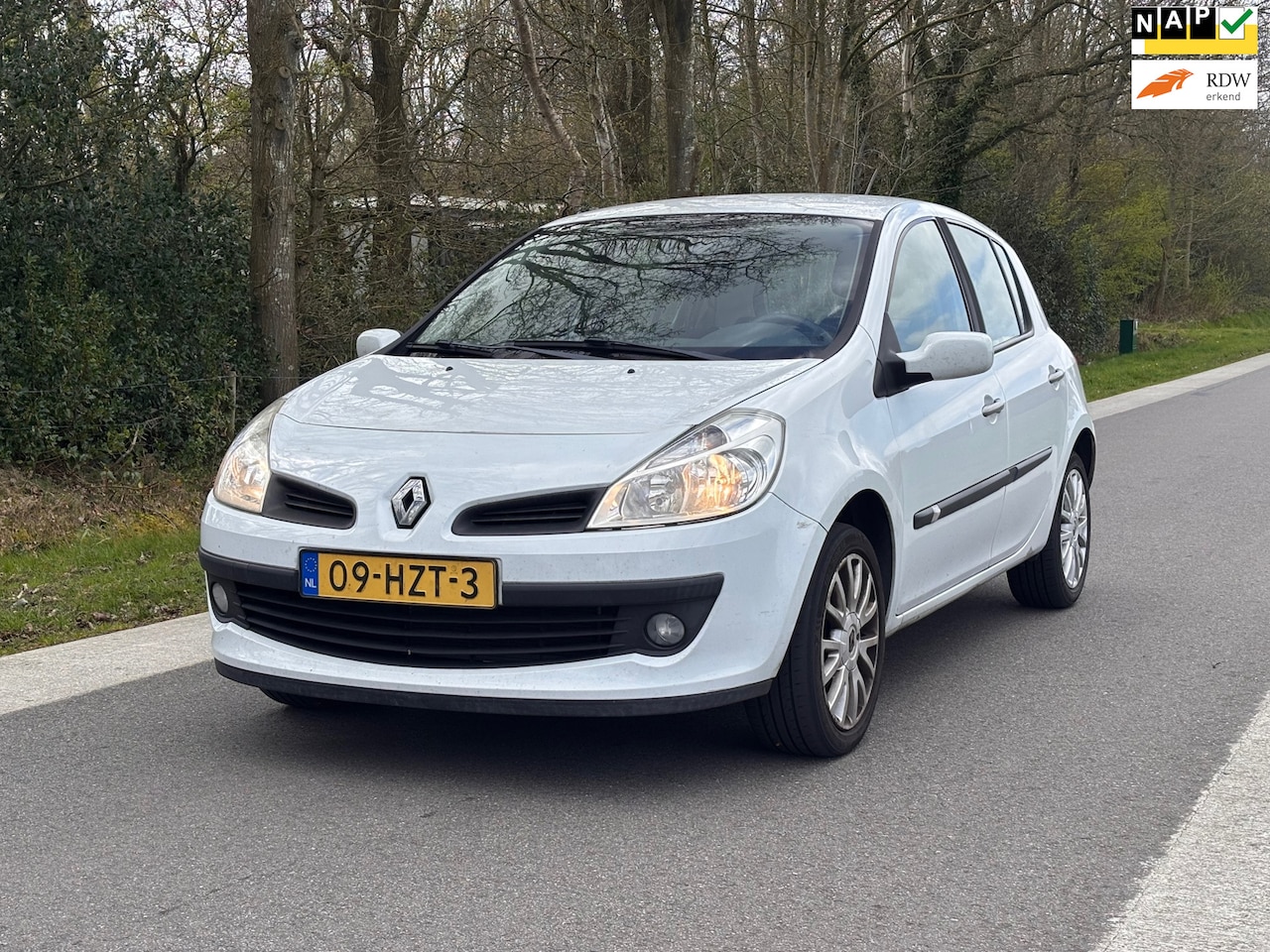 Renault Clio - 1.2-16V Collection | Airco + Cruise control Nu € 999,- !!! - AutoWereld.nl