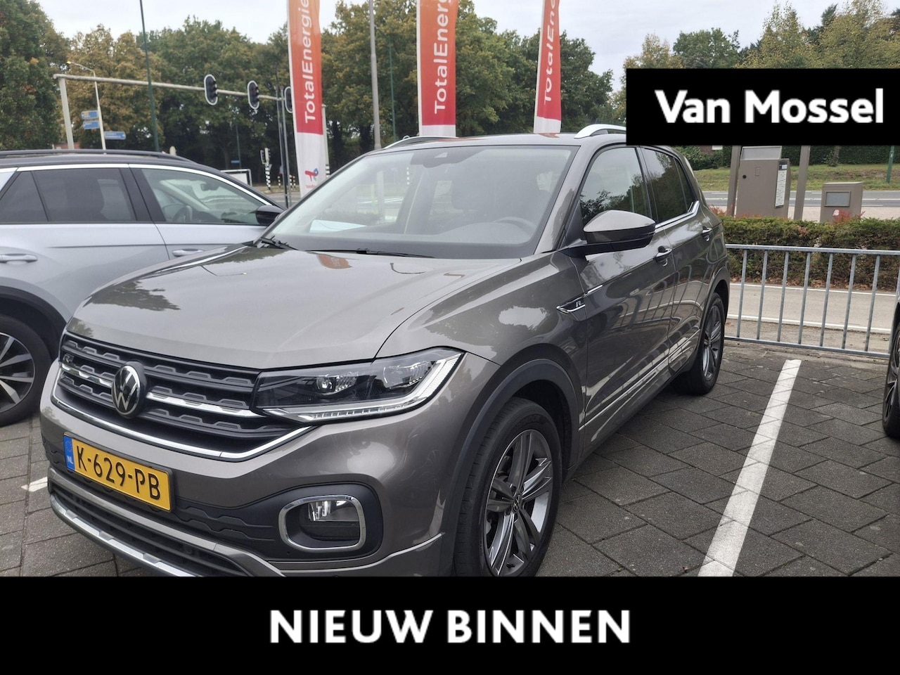 Volkswagen T-Cross - 1.0 TSI Style Business R | 110 PK | Automaat | Apple Carplay / Android auto | Navigatie | - AutoWereld.nl