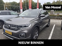 Volkswagen T-Cross - 1.0 TSI Style Business R | 110 PK | Automaat | Apple Carplay / Android auto | Navigatie |