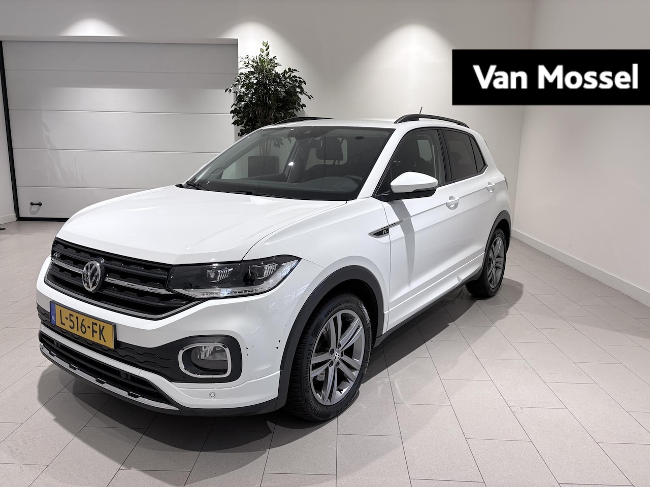Volkswagen T-Cross - 1.0 TSI Comfortline 116 PK | Automaat | R-Line Exterieur | Apple Carplay | Dodehoeksensore - AutoWereld.nl