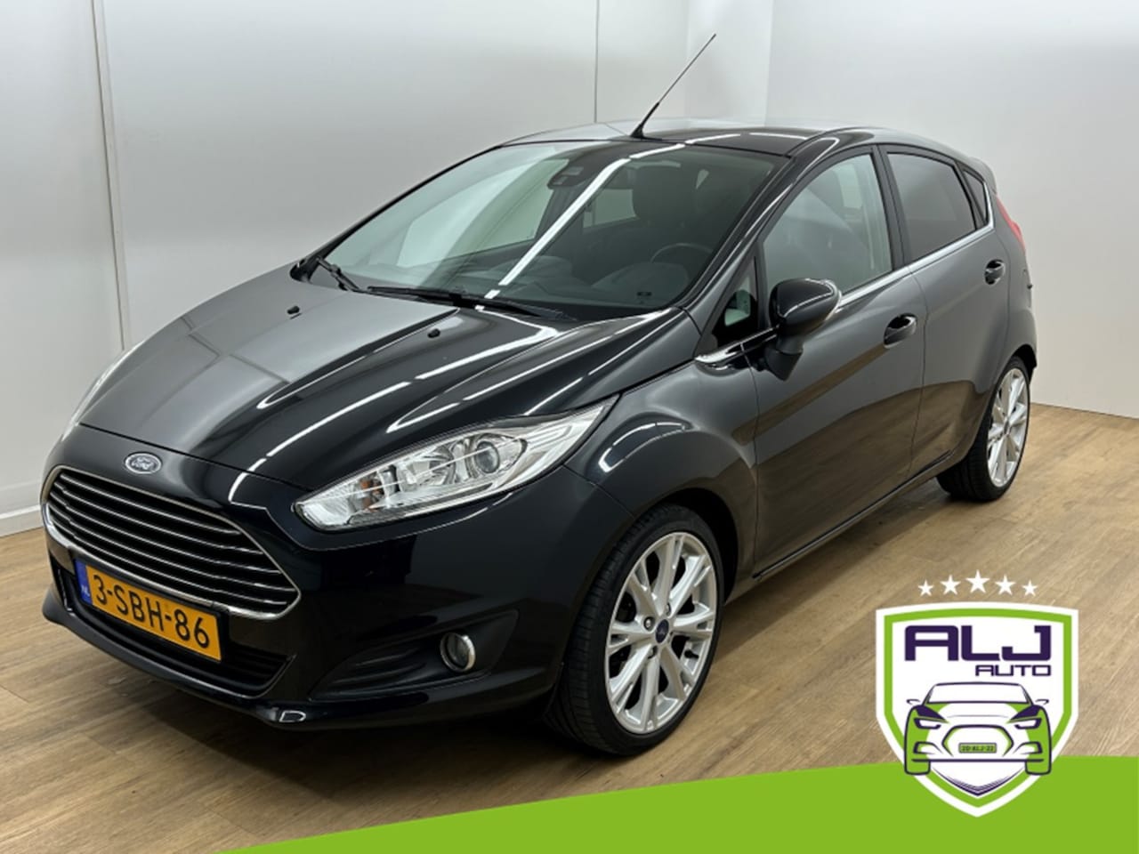 Ford Fiesta - Occasion 1.0 EcoBoost Titanium | Zwart | Tweedehands Ford Fiesta | Airco | Cruisecontrol | - AutoWereld.nl