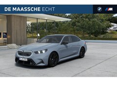 BMW M5 - 5 Serie Automaat / M Drive Professional / Panoramadak / M Multifunctionele Stoelen / Bower