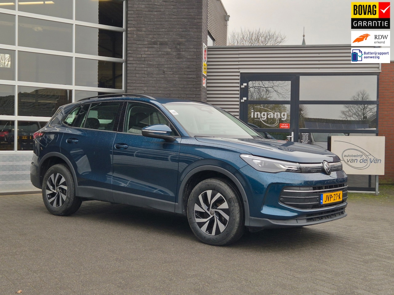 Volkswagen Tiguan - 1.5 eHybrid PHEV Life Edition, zwenkbare trekhaak, 100% SOH, camera, app connect, verwarmb - AutoWereld.nl