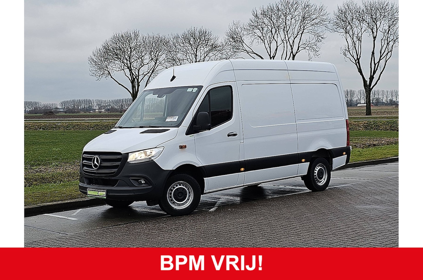 Mercedes-Benz Sprinter - 317 L2H2 Mbux RWD 360Camera Navi Euro6 Airco Pdc 170Pk! - AutoWereld.nl