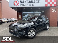 Toyota RAV4 - 2.5 Hybrid Business Plus // TREKHAAK // ADAPT. CRUISE // ELEK. ACHTERKLEP + STOEL // LEDER