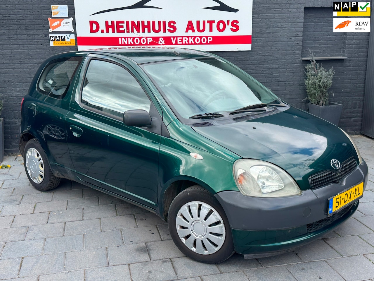 Toyota Yaris - 1.0-16V VVT-i Terra *INRUILKOOPJE* - AutoWereld.nl