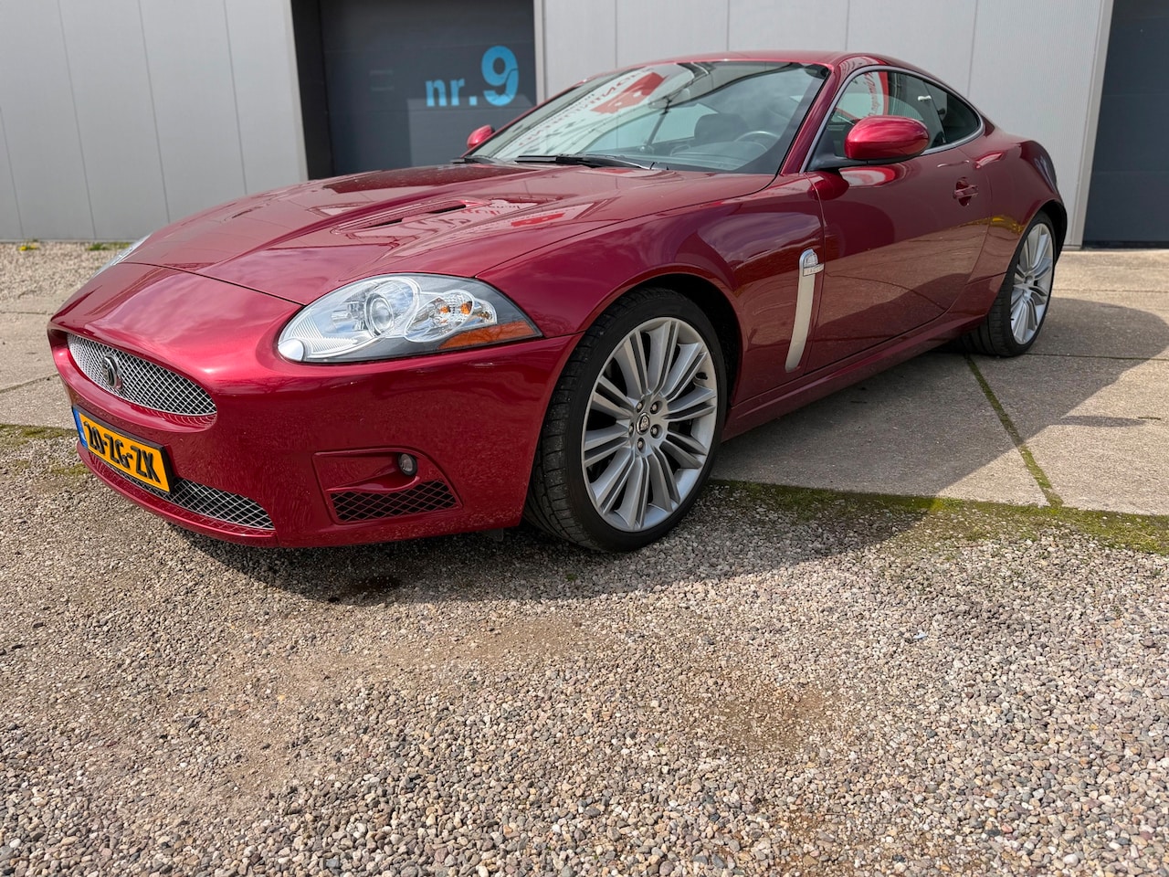 Jaguar XKR - 4.2 V8 Coupé 417pk 122000 km nap - AutoWereld.nl