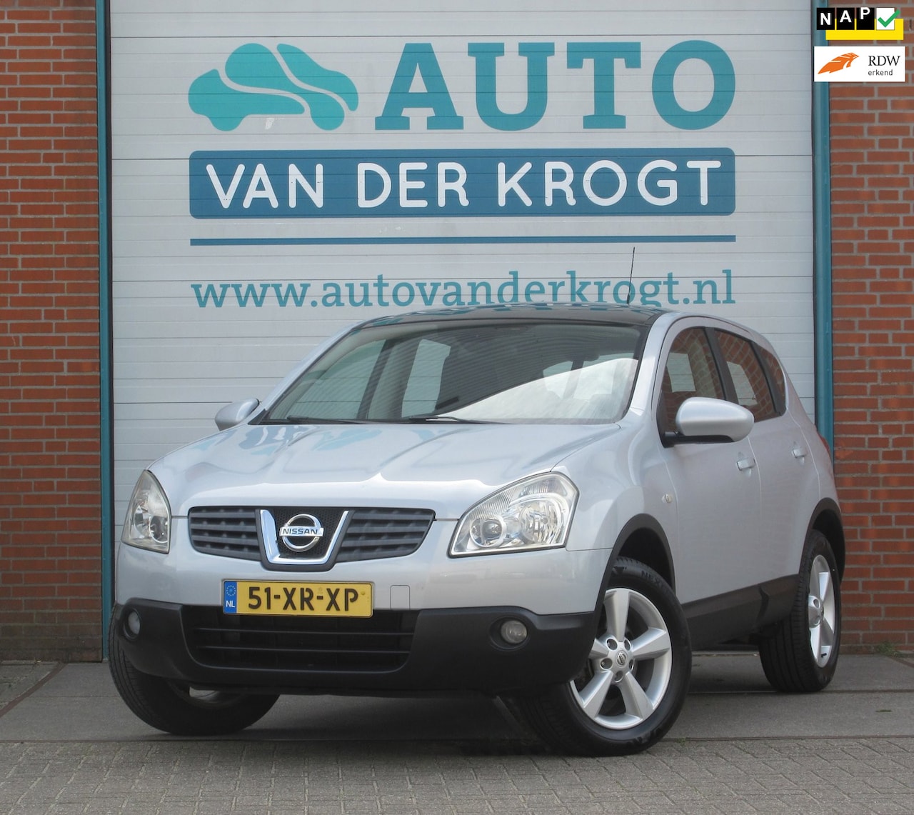 Nissan Qashqai - 2.0 Tekna Pack 2.0 Tekna Pack, Airco, Pano, Trekhaak, APK 4-27 - AutoWereld.nl