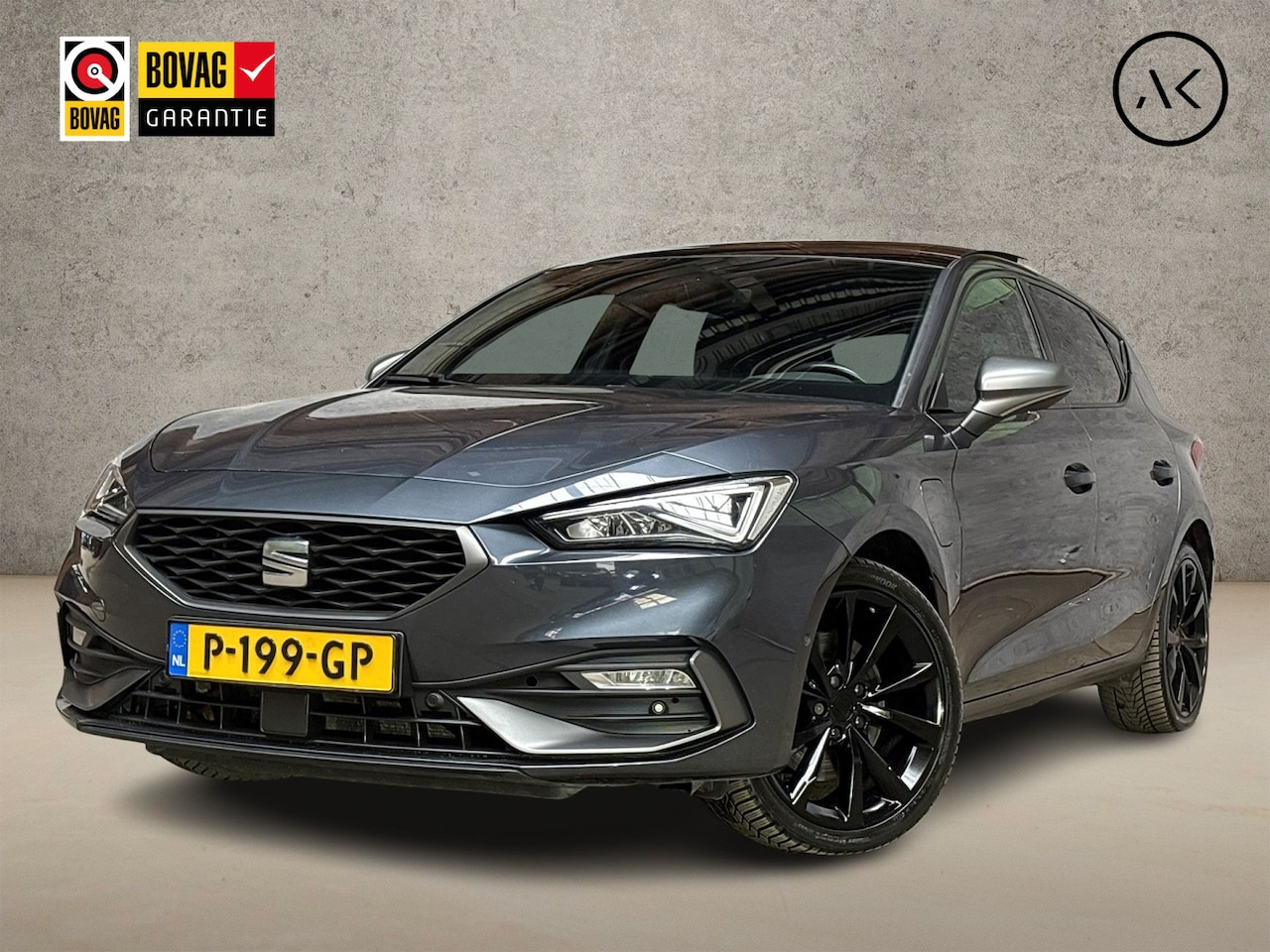 SEAT Leon - 1.4 TSI eHybrid PHEV FR 204Pk Automaat (SCHUIFDAK, APPLE CARPLAY, LEDER, STUUR/STOELVERWAR - AutoWereld.nl