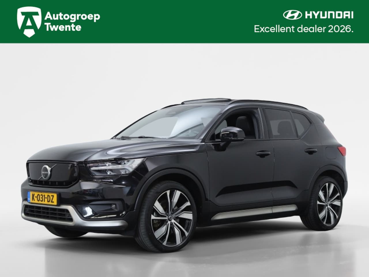 Volvo XC40 - Recharge P8 AWD R-Design | Harman-Kardon | Trekhaak | Panoramdak - AutoWereld.nl