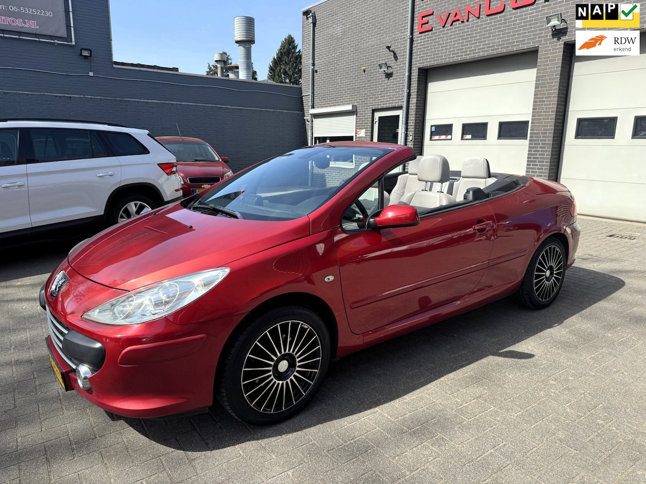 Peugeot 307 CC - 2.0-16V Automaat - AutoWereld.nl