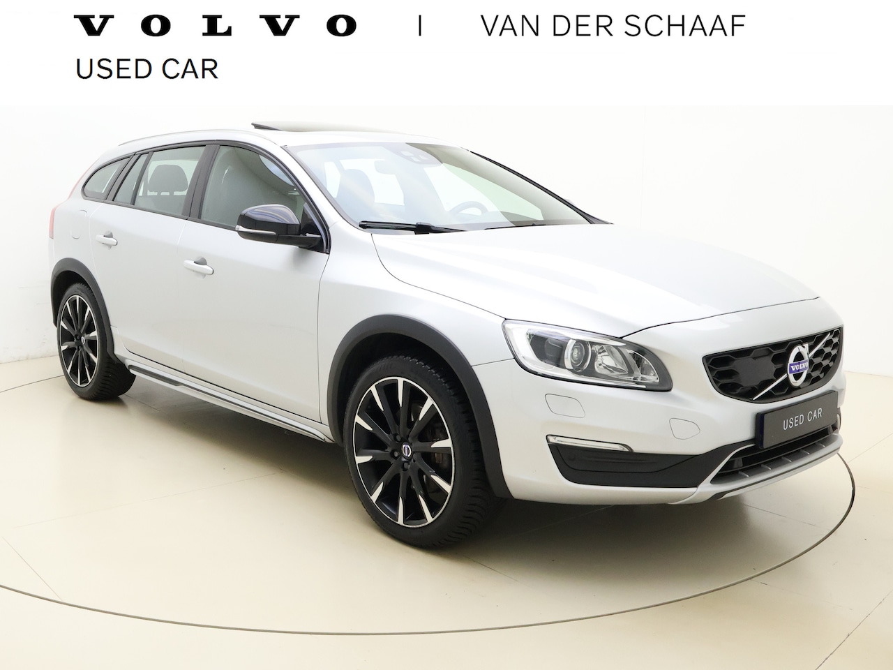 Volvo V60 Cross Country - T5 245pk Automaat Polar+ / 19'' Bor / Schuif-/kanteldak / El. Stoelen / Dubbel glas / Afn. - AutoWereld.nl