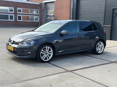 Volkswagen Golf - 1.0 TSI Trendline Clima Navi 5Drs NAP