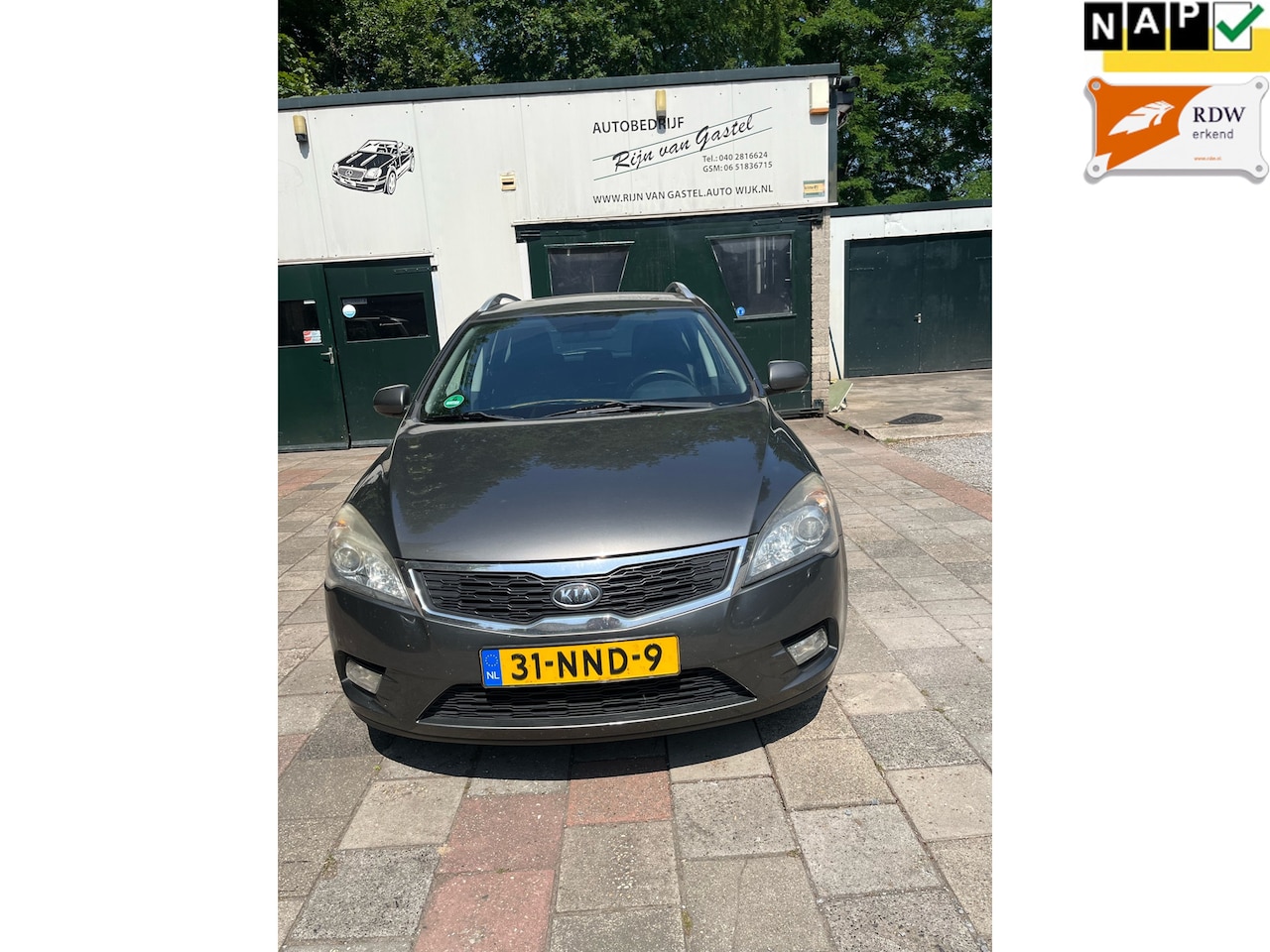 Kia Cee'd - 1.4 CVVT X-ecutive 1.4 CVVT X-ecutive - AutoWereld.nl