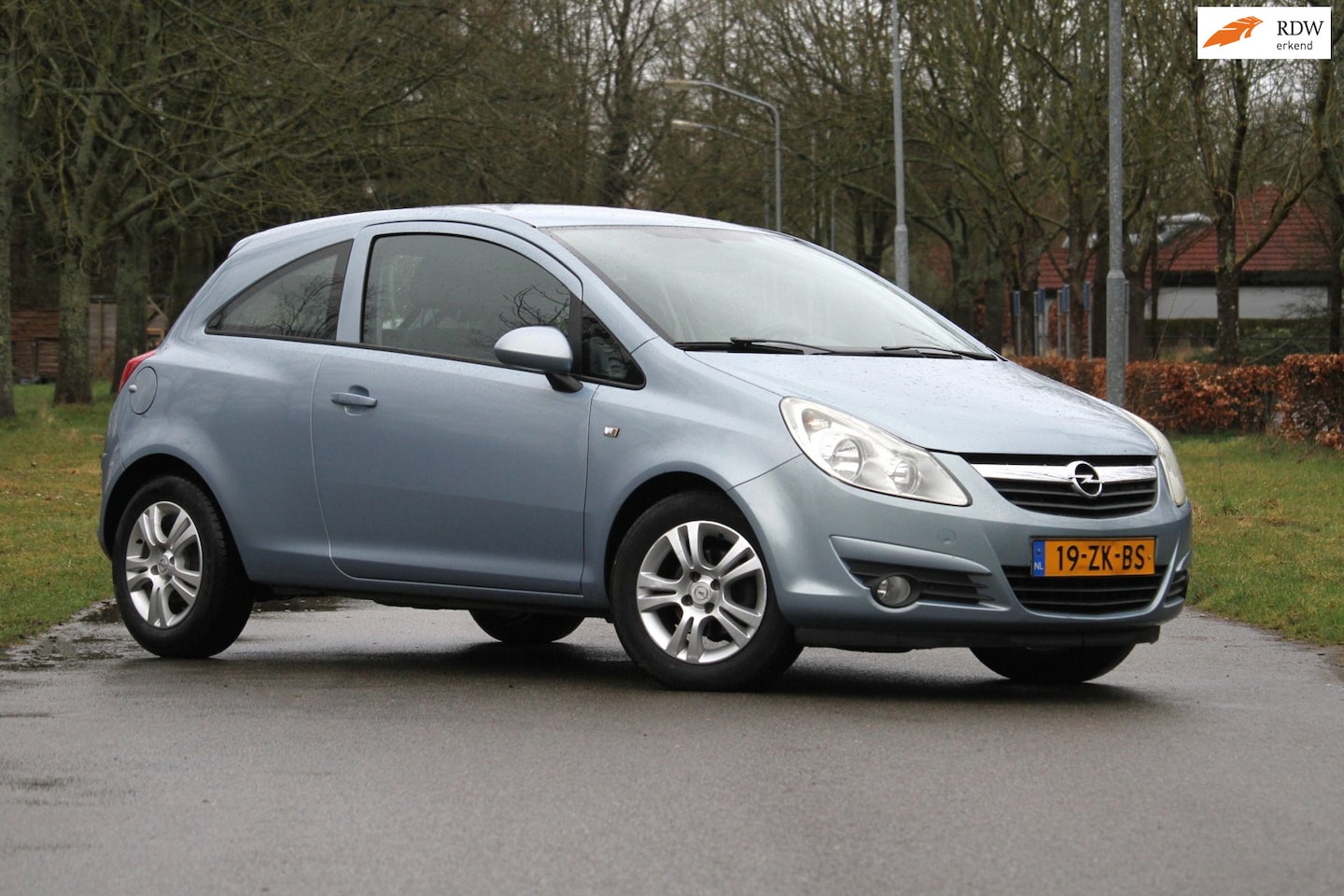 Opel Corsa - 1.4-16V Enjoy / APK tot maart 2027 / Van pas 2e eigenaar / Sportvelgen / Cruise control / - AutoWereld.nl