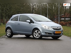 Opel Corsa - 1.4-16V Enjoy / APK tot maart 2027 / Van pas 2e eigenaar / Sportvelgen / Cruise control /