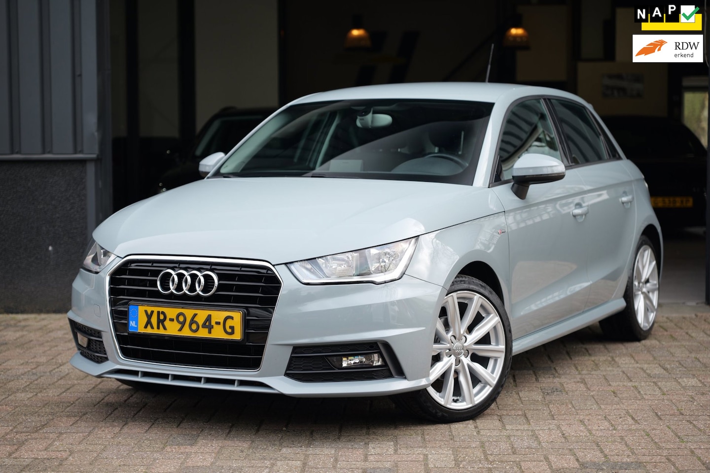 Audi A1 Sportback - 1.0 TFSI Pro Line S-Line|Cruise C|Pfeilgrau - AutoWereld.nl
