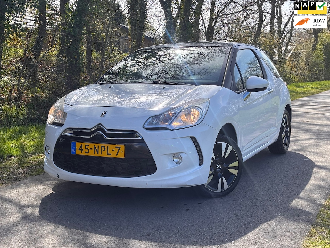 Citroën DS3 - 1.4 Chic | " 122.000 " KM + Cruise control Nu € 3.950,- !!! - AutoWereld.nl