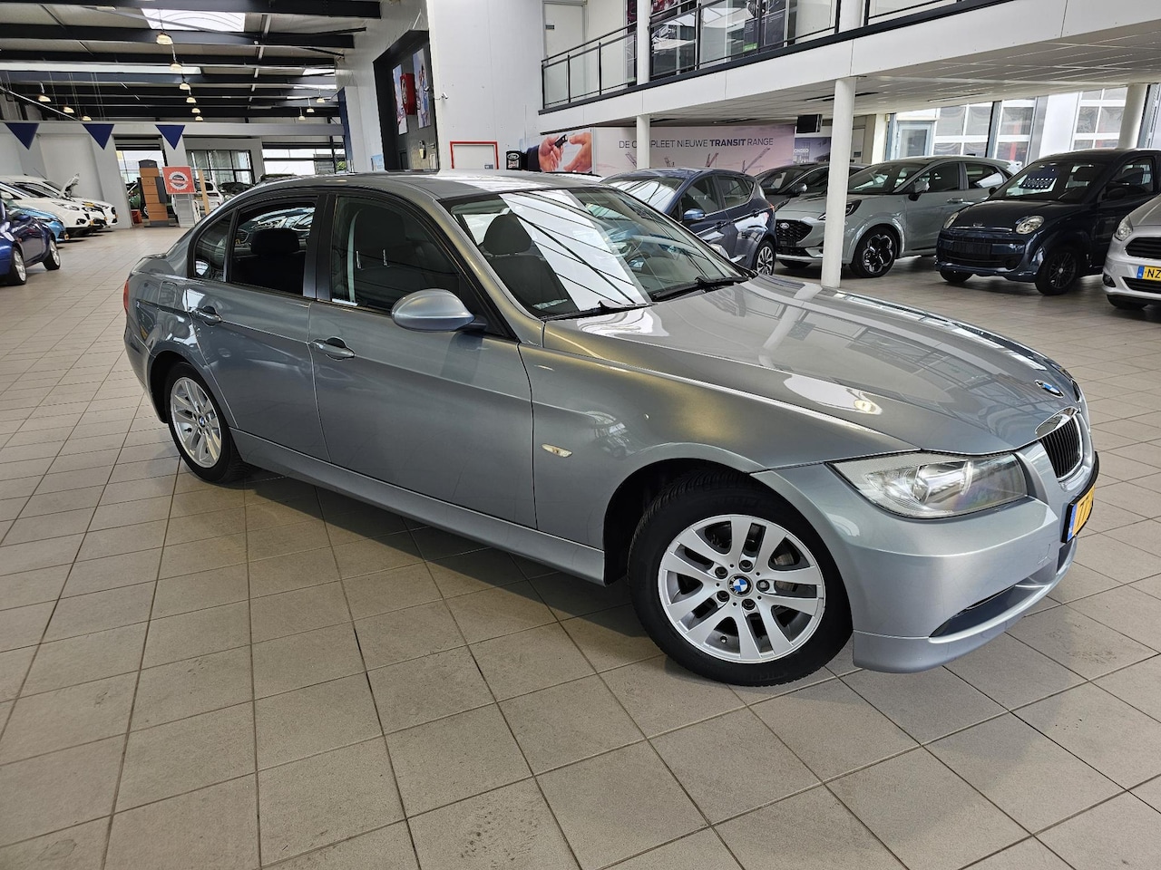 BMW 3-serie - 318i Business Line 318i Business Line - AutoWereld.nl