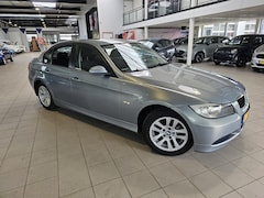 BMW 3-serie - 318i Business Line