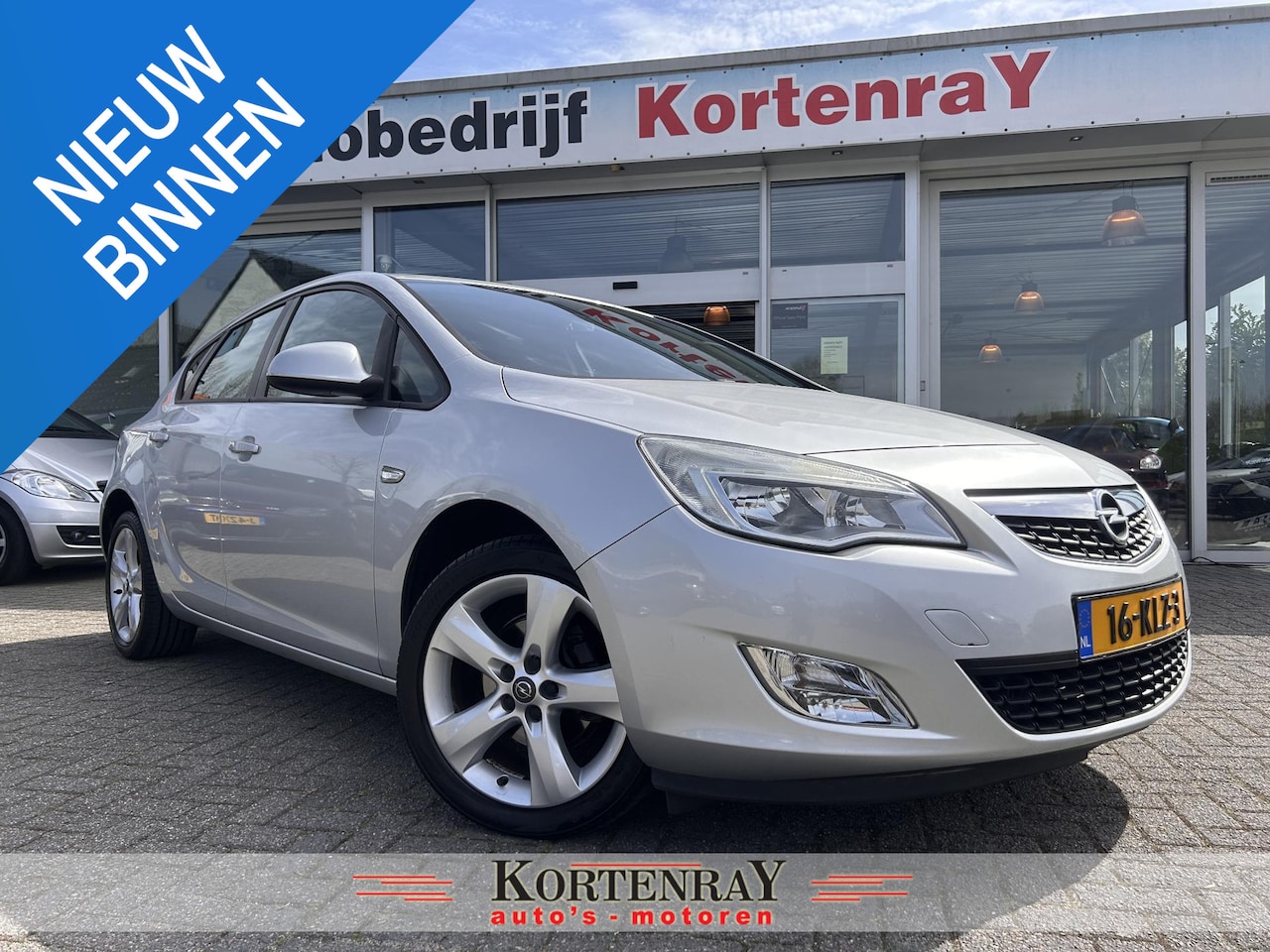 Opel Astra - 1.6 Edition nieuwe apk/airco/cruise control/sport velgen/trekhaak/enz - AutoWereld.nl